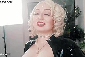 Cuckold selfie femdom pov video - arya grander?