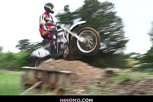 Interracial gay anal sex under the trees with ryan rose and pheonix fellington!