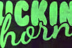 BBW massage turns into intense fingerfuck session