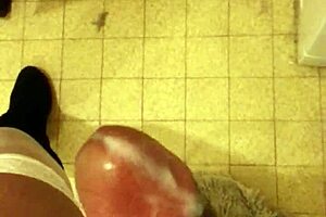 No hands multi orgasms for ladyboy!