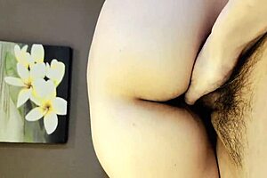 enjoy the queen's super hard sex with big cock