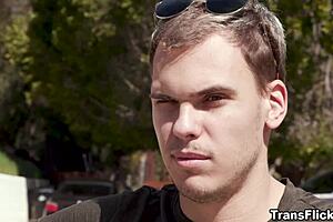 i'm brittney kade, reddy to giv tony wat he cravs from his wfe