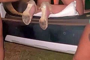 meu primeiro dogging - marido me levou a um terreno abandonado para encontrar negros dotados