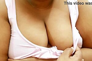 Asian Girl With Big Tits Shows Off Sexy Body.