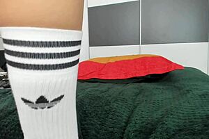 hot teen 18+ bbw with big tits and ass tries first time anal on webcam using dildo