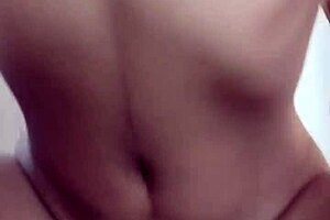 Me cojo a Yuleiny mientras vemos una pelicula?