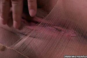 Nylon gets s libido level skyrocketing with solo masturbation in leggings pantyhose tits granny chubby stockings cougar