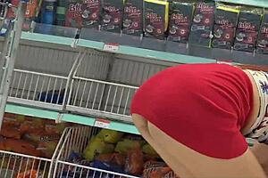 Wife Flashes in Public Market Without Panties on Display