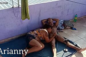 leo ogro and arianny koda rj climb the terrace to hang clothes and fuck