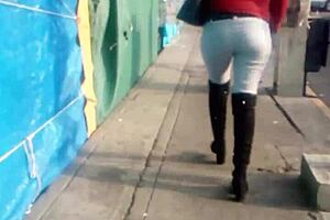 Culonas Callejeras En La Calle