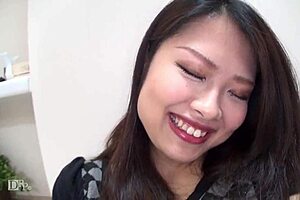 Amateur wife Karen gets blowjob 😊