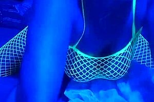 Mandeezy4u2 Teases Cock In POV Couple Scene