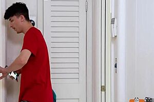 Caught stepaunt Chloe Amour with petite 18+ tits in hardcore POV blowjob, amateurs jerking off