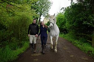 Private Com - Honour May Rides at the Stable!