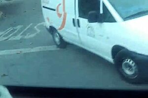 Risky Public Blowjob on Bus with Flashing