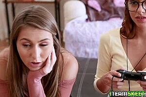 Watch horny teens lick twats?