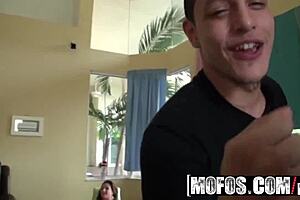 Carmen Valentina Bangs Daya Layne In Slut Party!