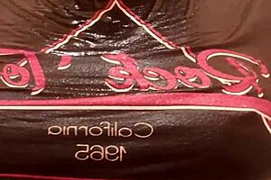 i have a strange fetish for wet arms in the bath