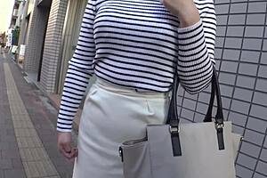 Amateur big tits massage with oil rubbing and nipple stimulation leading to orgasm