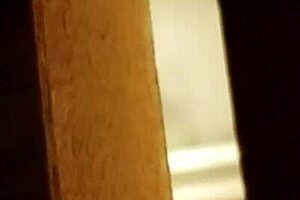 espiando como se talla la panocha peluda