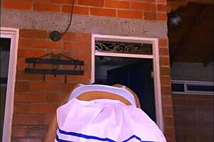 La hijastrastra estaba tan estrecha que él tenía que ir despacio para no lastimarla pero una vez que ella se relajaba se entregaba por completo