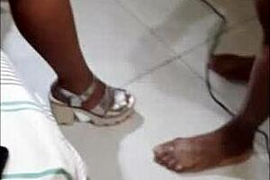 Morena Entra Na Piroca E Mamou Bem Gostoso Em Época De Natal