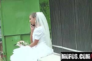 Amirah Adara's explicit video - Stranded teens in compromising positions