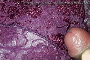 me masturbating with my best friend's used lace panties 😏💦