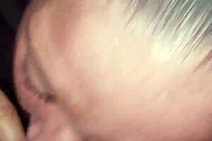 I'm the slutty ebony milf deepthroating big black dik