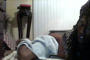 Flirty Pickup Line Leads to Transsexual Model Encounter in Crossdressing Scene