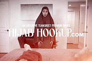 Scarlett Fever pravi, hočem ta ogromni kurac v sebi