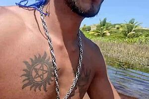 Novinha Branquinha Gostosa Exploring Nudist Beach First Time with Bruninha Fonseca & Joao O Safado