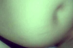 cojiendo con mi amante tratando de no hacer ruido, spreading my petite ass