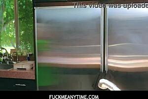 Hey, why is stepdaughter Savannah Sixx banged hard in front of stepmom Kit Mercer?