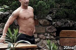 Hot babe takes it deep in doggystyle