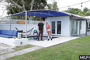 Blonde Athletic Cougar