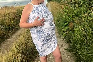 Wife Naked Outdoors Masturbating to Orgasm!