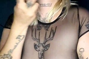 blanquita masturbates and squirts