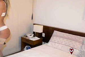 Travesti Nathy hosts client in luxury SP flat