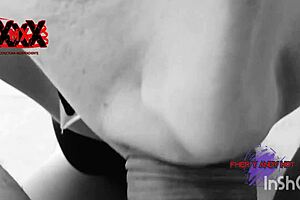 andy hot vestida de conejita de playboy vean como la chupa