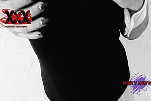 andy hot vestida de conejita de playboy vean como la chupa