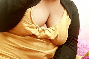 In Bhutan, a sexy bhabhi with big boobs attracts attention.
