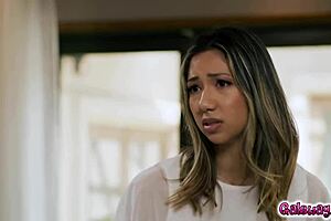 Anna Claire Clouds, Kimora Quin and Kendra Sunderland in a hot lesbian scene.