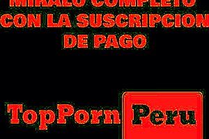 An amateur Latina gets a job as a secretary and gives great blow jobs