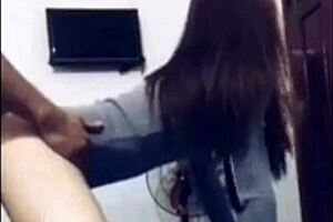 Suzana K, that naughty Japinha from Jundiaí, begs for spanks while screwing her man