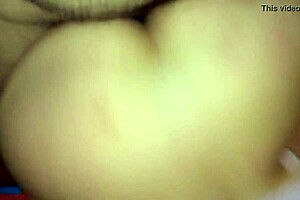 amateur la chaque explores personal moments