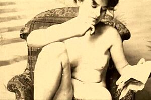 i'm watching this vintage old porn with hairy beavers n retro pussy scenes