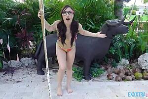 tiny hurricane with mina moon and logan lucky