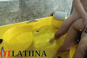 Colombiana Lauren Latina risks it all with unprotected sex in Medellin.