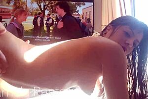 i'm eating pamela pantera and cumming hard